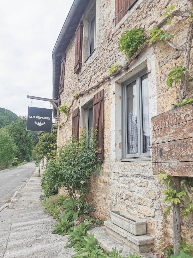 Hotel Les Repaires Nans-sous-Sainte-Anne Exteriér fotografie